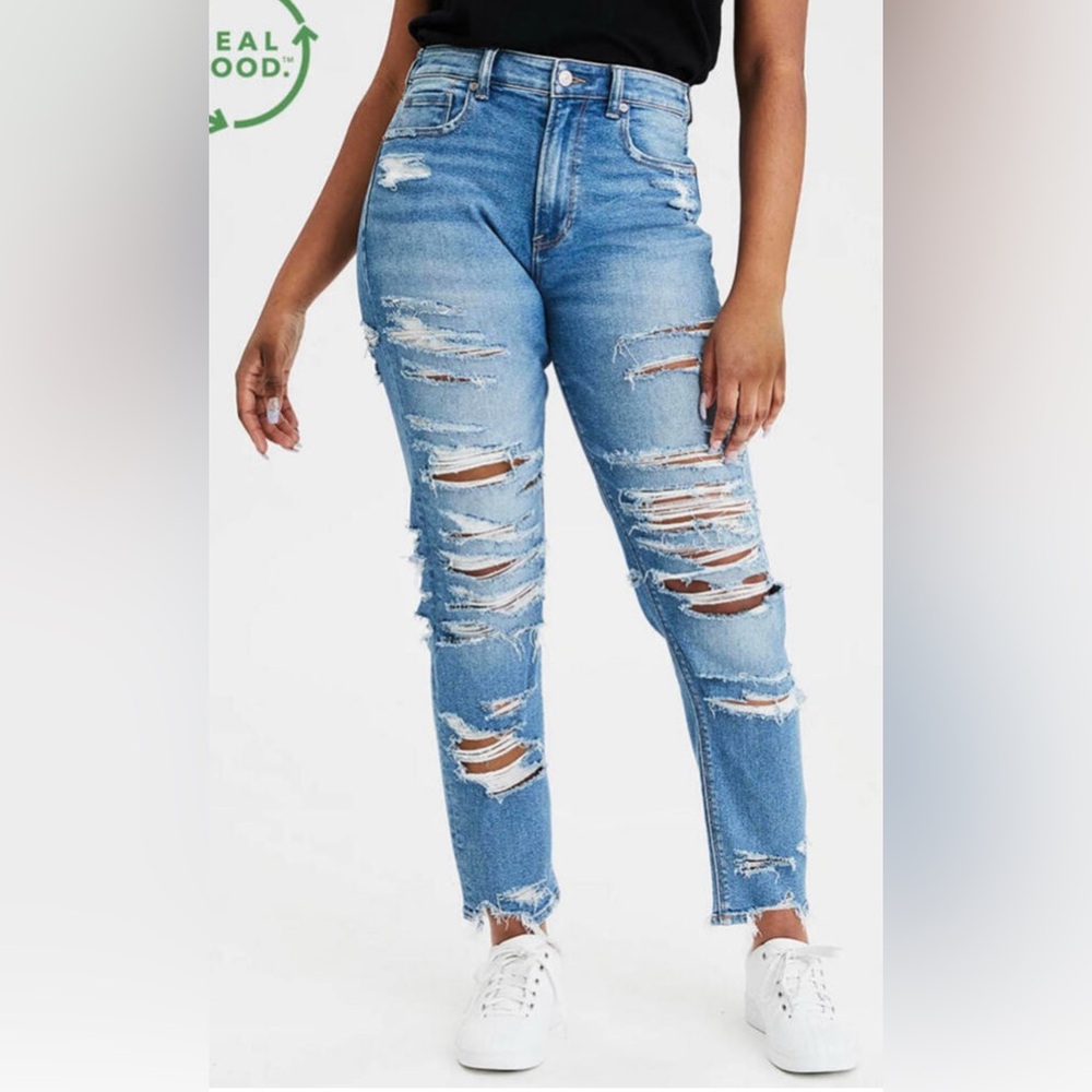 American Eagle Extreme Distressed Mom Jeans Size 20